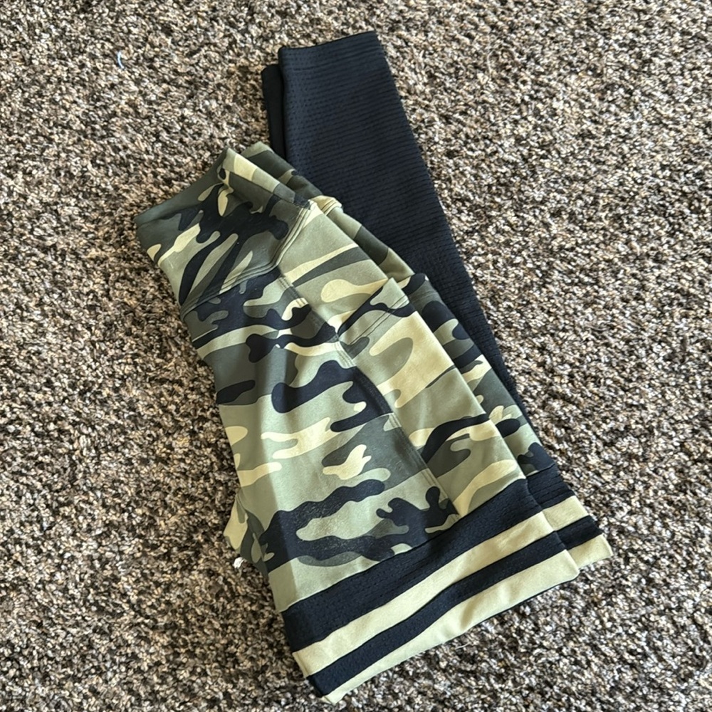 Bombshell Pocket Leggings - Thigh High - Small